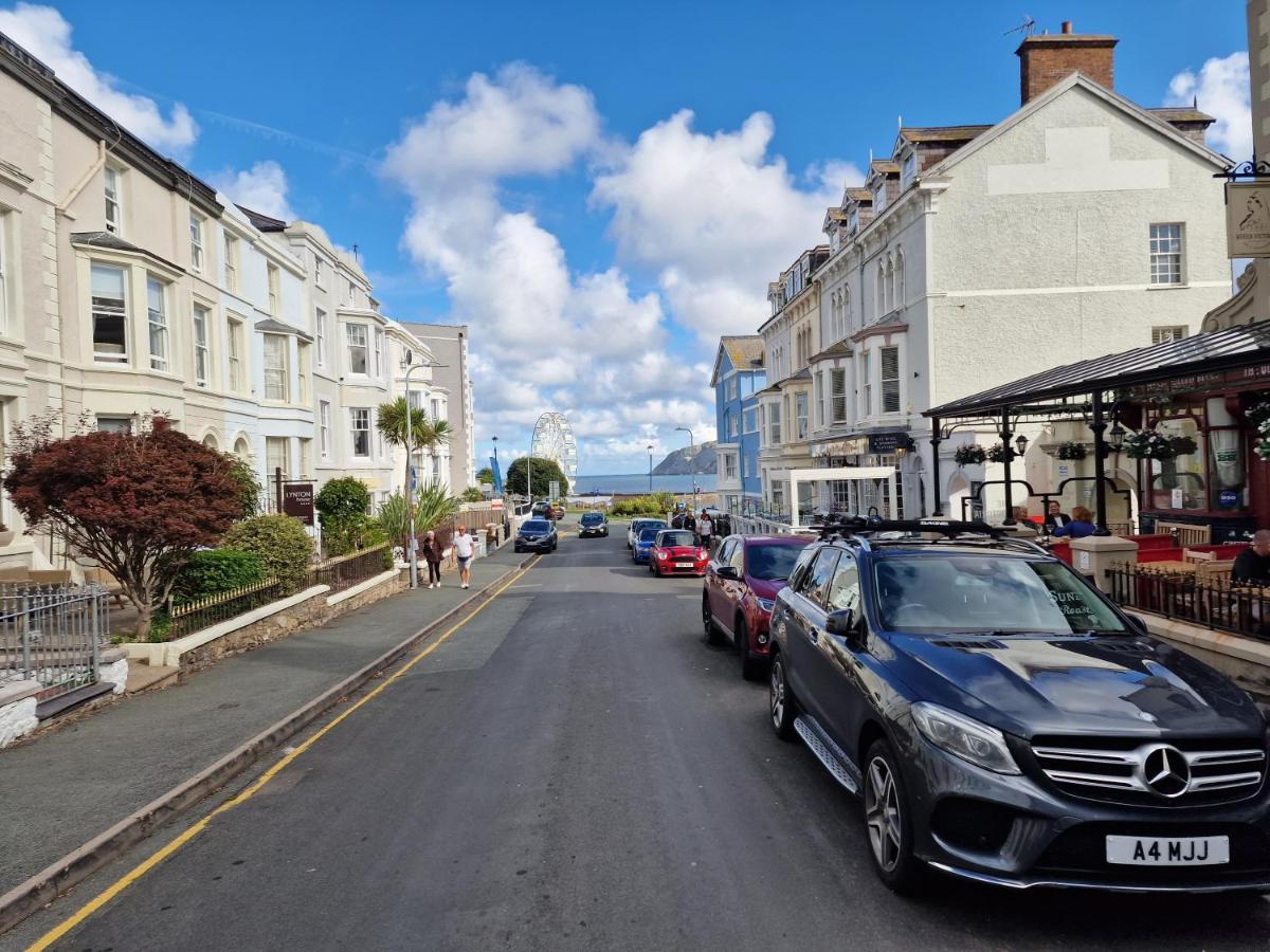 Breeze B&B ランディドノー エクステリア 写真