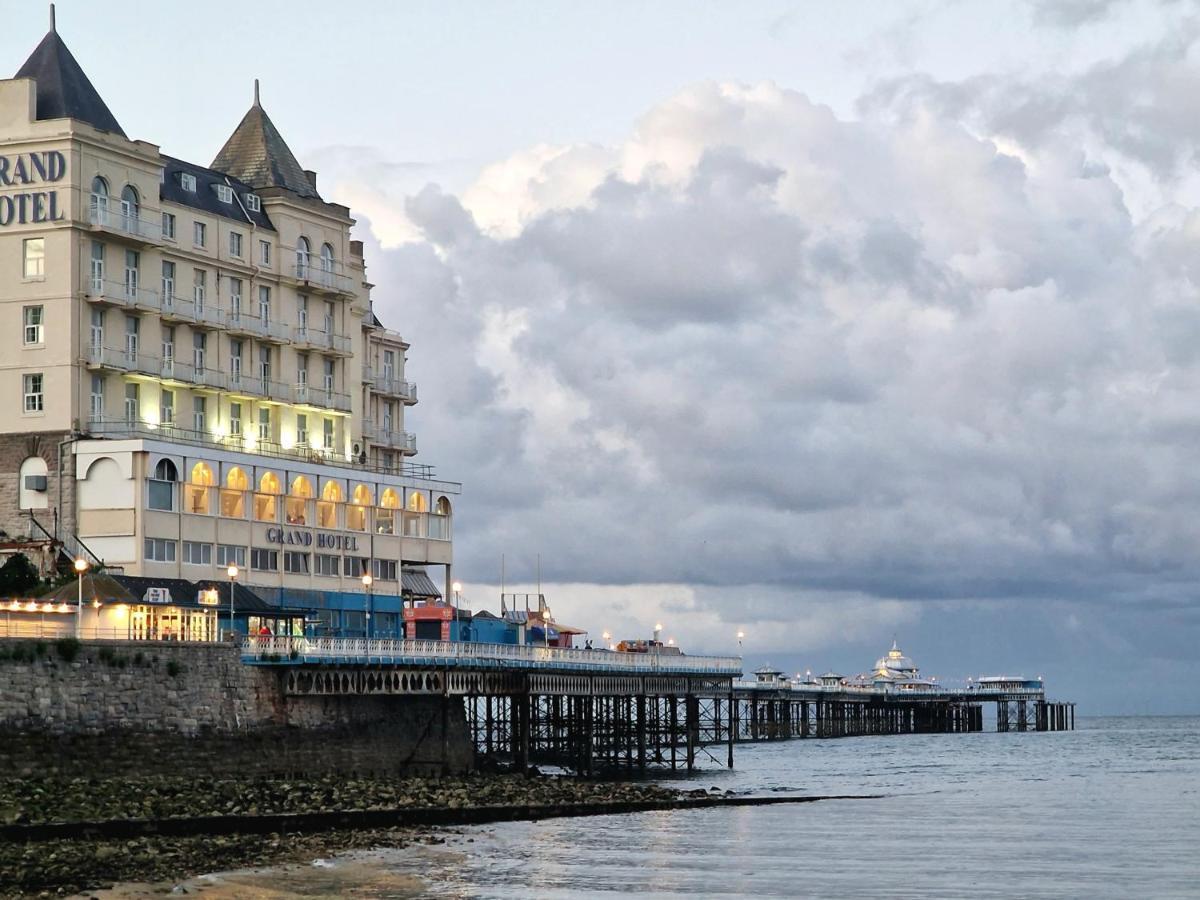 Breeze B&B ランディドノー エクステリア 写真